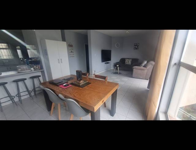 2 BEDROOM FLAT FOR SALE IN WINDERMERE